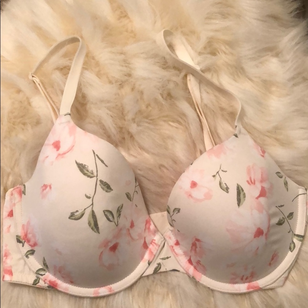 Pink everywhere T shirt bra